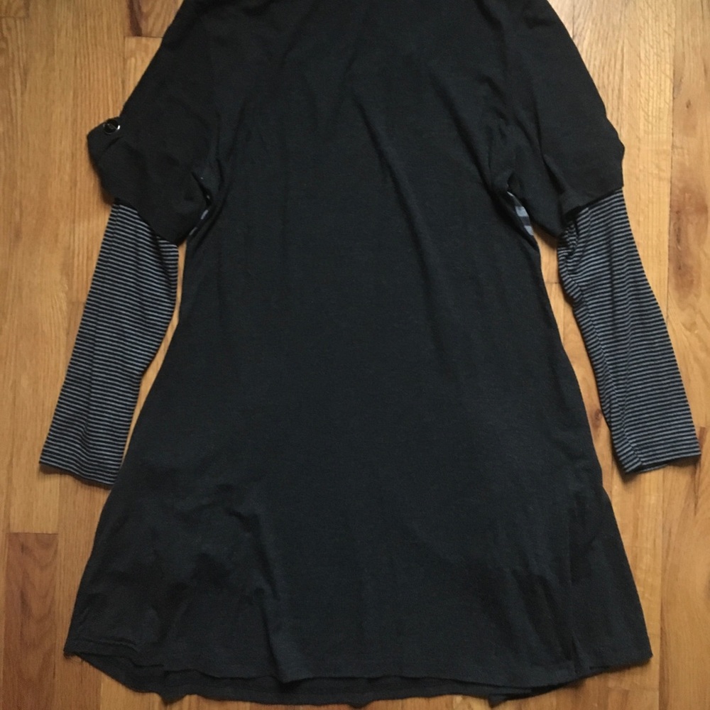 Dress - Picture 9 of 16